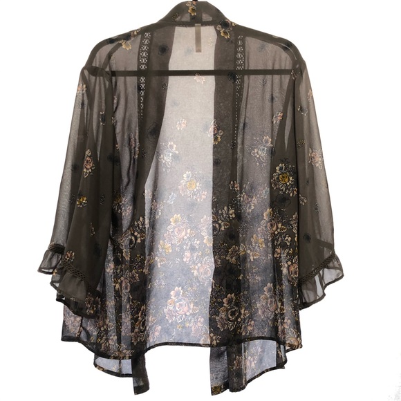 3/$25 Floral kimono sheer xs/small lace purple - Picture 5 of 7